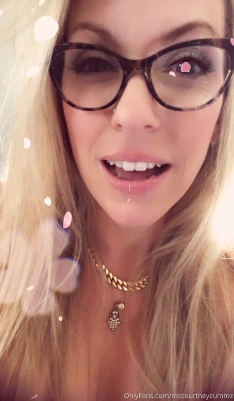 lingerie blanche onlyfans beau nu photo