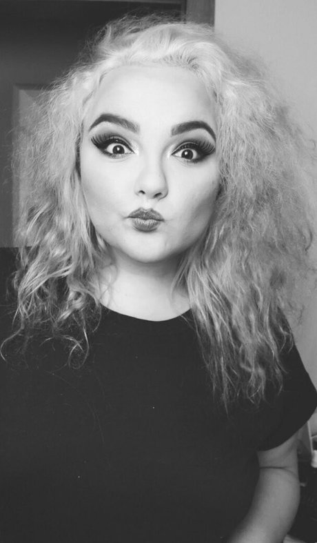 moniiquexxx star du porno chaud archive