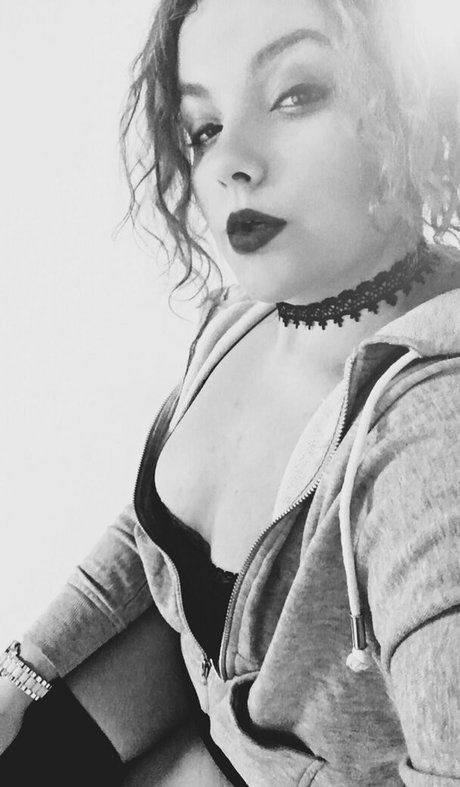 moniiquexxx jolie actrice galeries