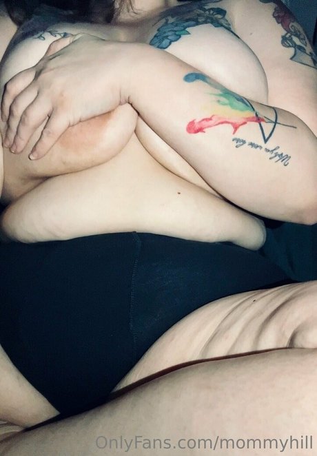 mommyhill étoile nue photos