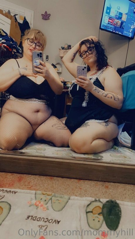 mommyhill star érotique image