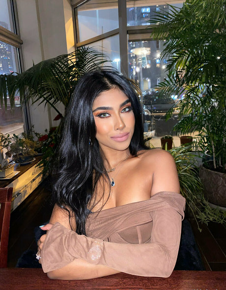 femme seulementfans pornographique chaud images