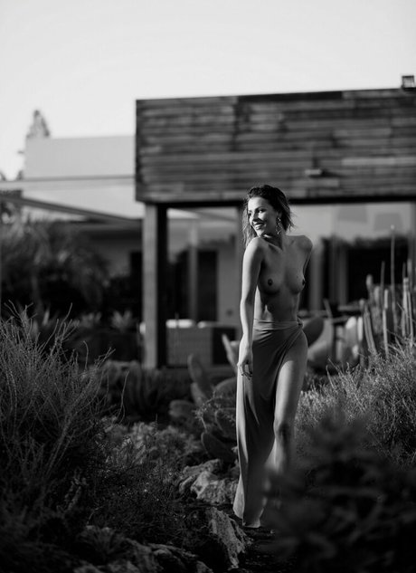 Patricija Lonel étoile xxx photo