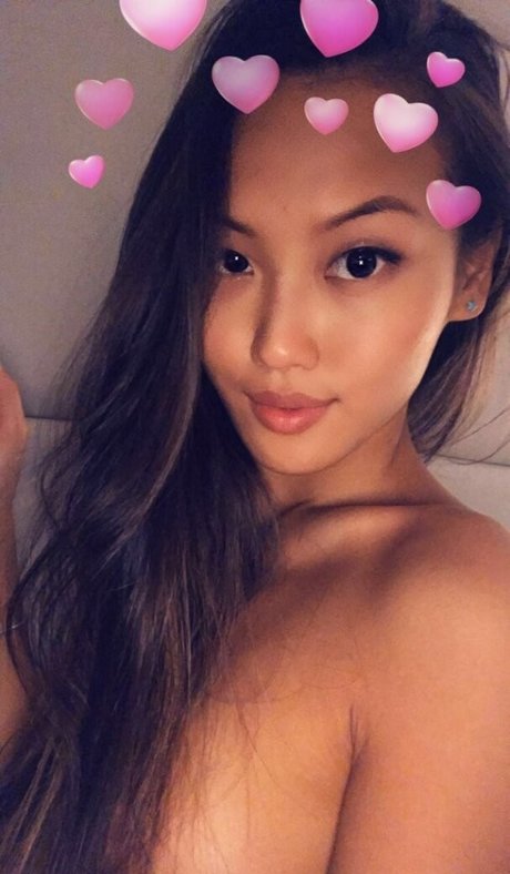 Linggg baby modèle magnifique galerie