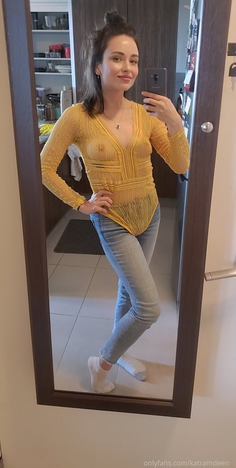 Katherine Ramdeen modèle sexy archive