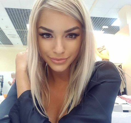 Andreea Ungur actrice de sexe collection