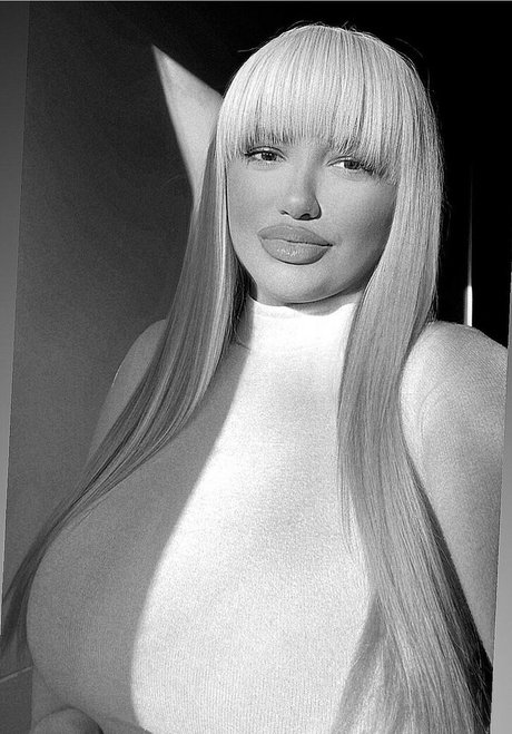 Francesca Alexandra étoile érotique image