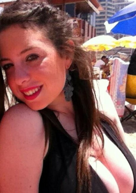 grand-mère ébène onlyfans gratuit archive