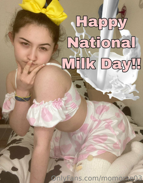 momome03 star du porno photo