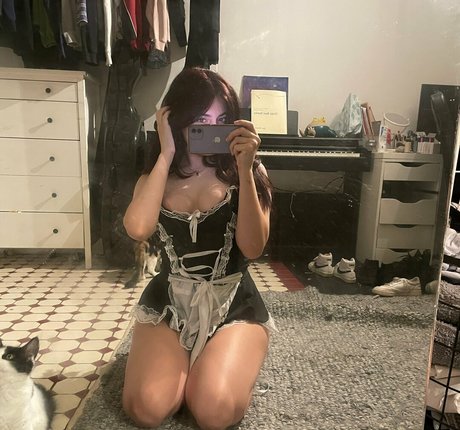 lingerie blanche onlyfans haute qualité gratuit image