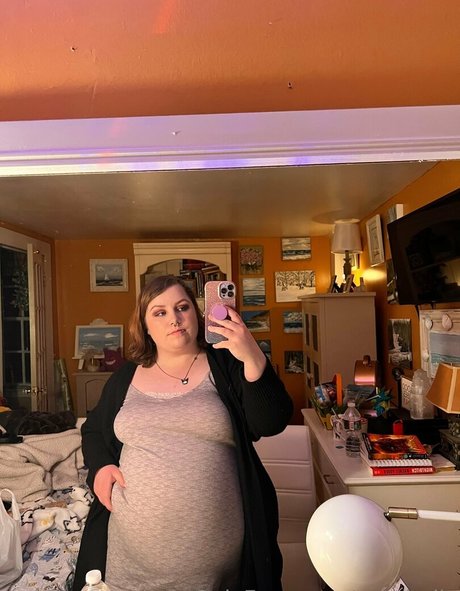 gothbelly actrice de nus photos