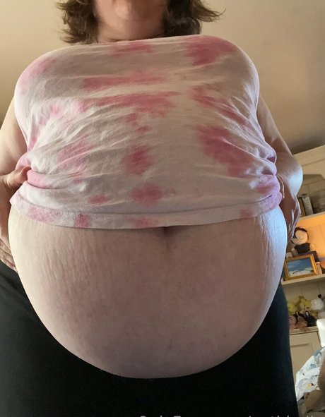 gothbelly actrice artistique des photos