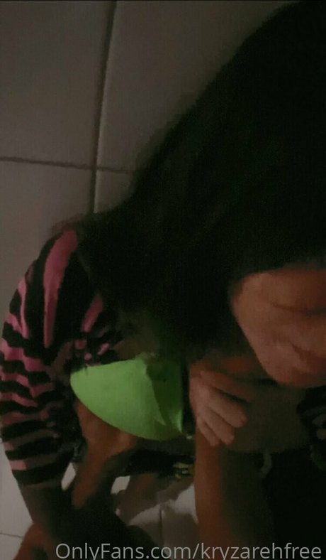 nyah of free jolie actrice des photos