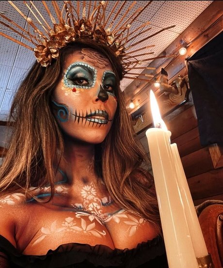 Gigi Saul Guerrero actrice sexy collection