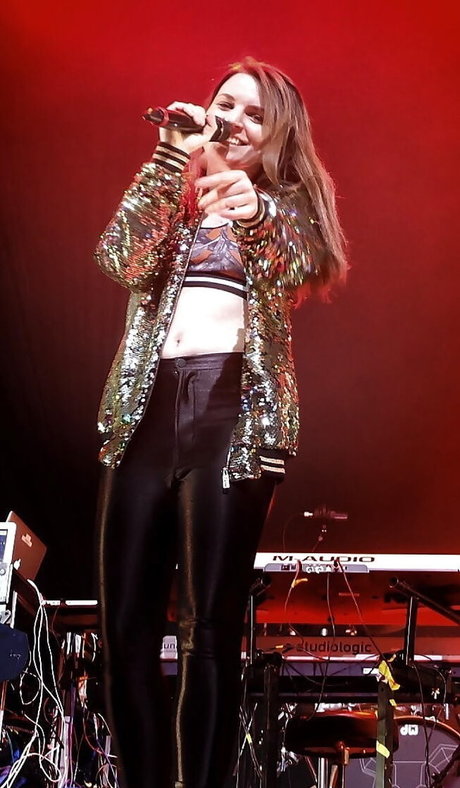 Emma Blackery actrice porno des photos