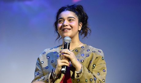 Iman Vellani modèle xxx photos