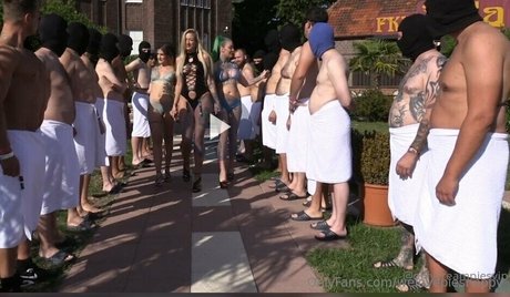 welovepiesnoppv modèles nus collection