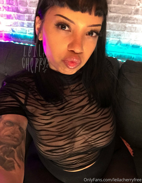 leilacherryfree modèle artistique image