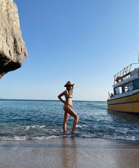 Poqssi star du porno gratuit galeries