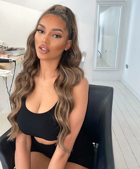 Carina Griff jolie star du porno photos