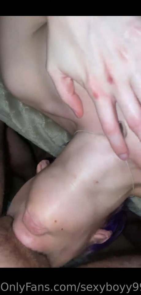 sexyboyy99 modèle gratuit des photos