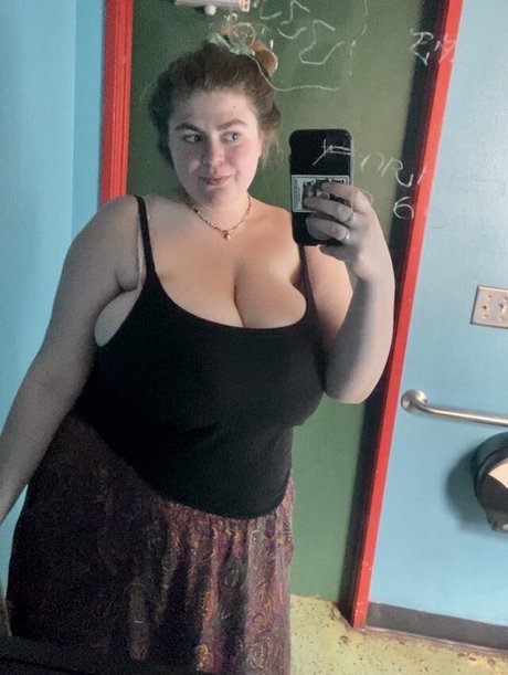 éjacule sur la langue onlyfans belle chaude collection