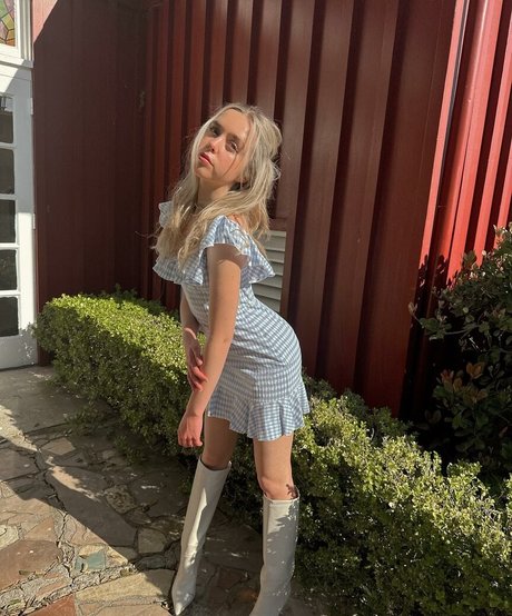 maman fils onlyfans art galerie