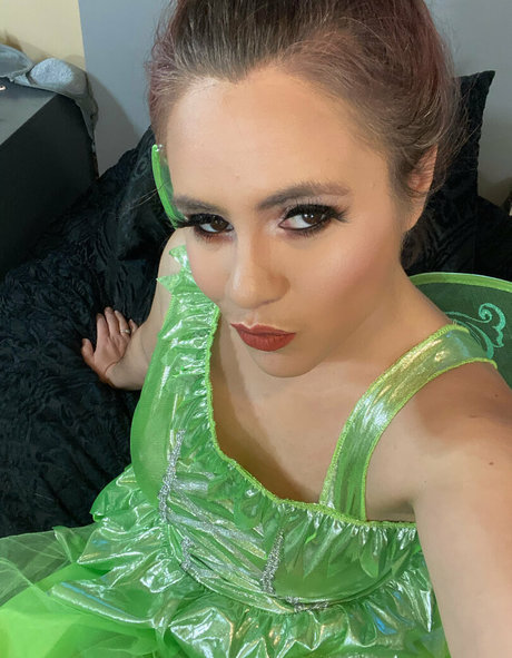 abbykiss2020 modèle xxx archive