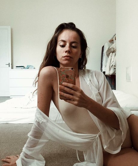 blonde au gros cul onlyfans nu meilleur archive