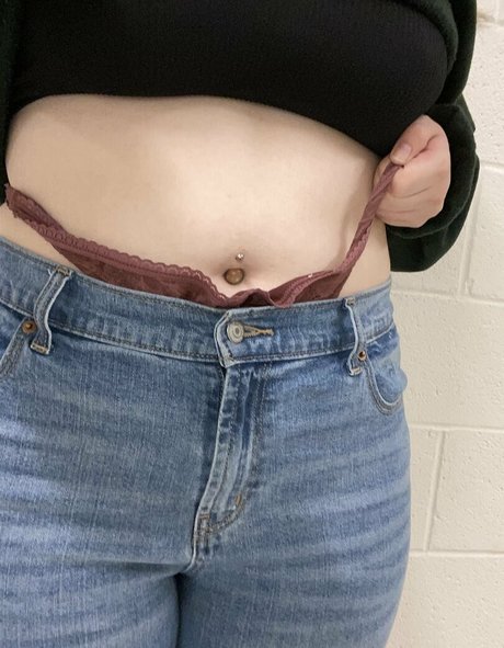 ilovewedgies haut modèle image