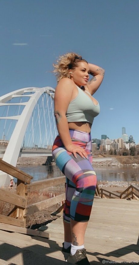 thecurvyqueen01 star du porno xxx img