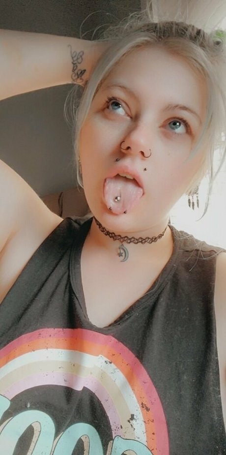 nikkimonstrosity étoile adulte img