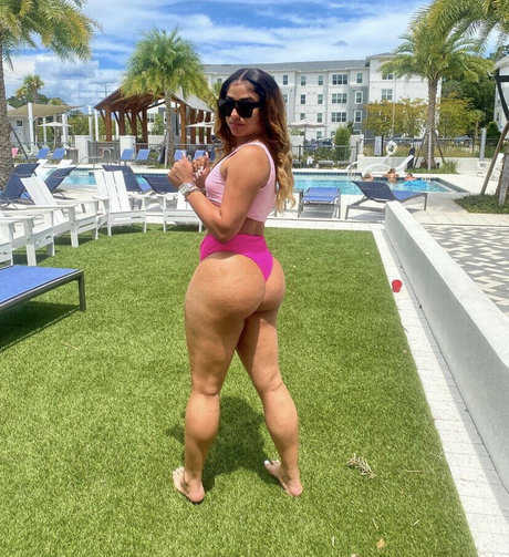 Gabbyamourr star du porno hd des photos