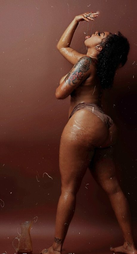 lisaexperience jolie star du porno galerie