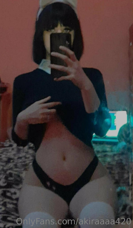 akiraaaa420 étoile érotique image