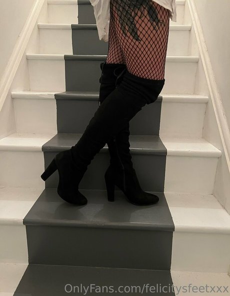felicitysfeetxxx haut étoile img