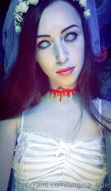 Angela ride étoile magnifique archive