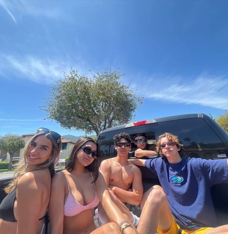 Krischelle Delgado star du porno érotique galeries