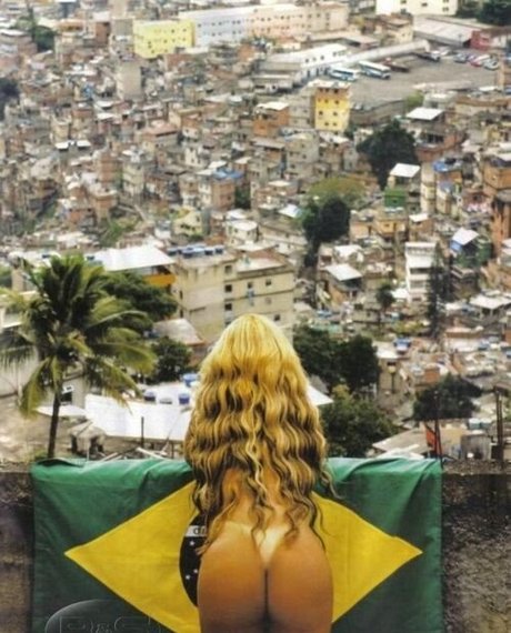 Valeska Popozuda actrice de nus collection