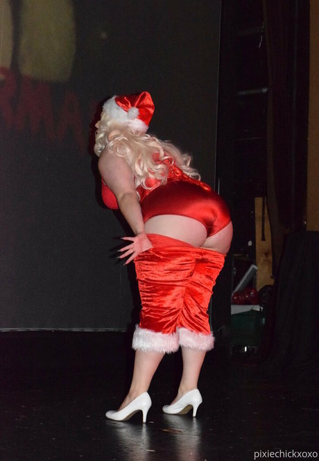 pixiechickxoxo actrice sexy galeries