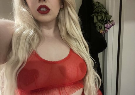 gros seins gorge profonde onlyfans hd gratuit photo