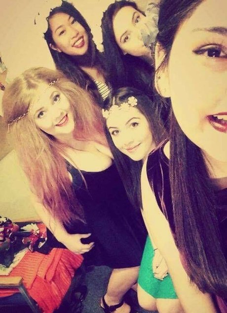 Lucy May Dawson xxx star du porno galeries