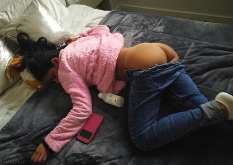 fans de monstres uniquement meilleurs nus img