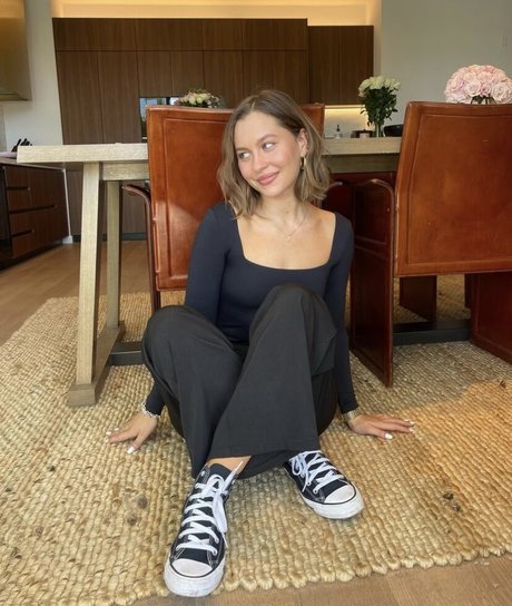 baise lesbienne onlyfans chaud érotique image