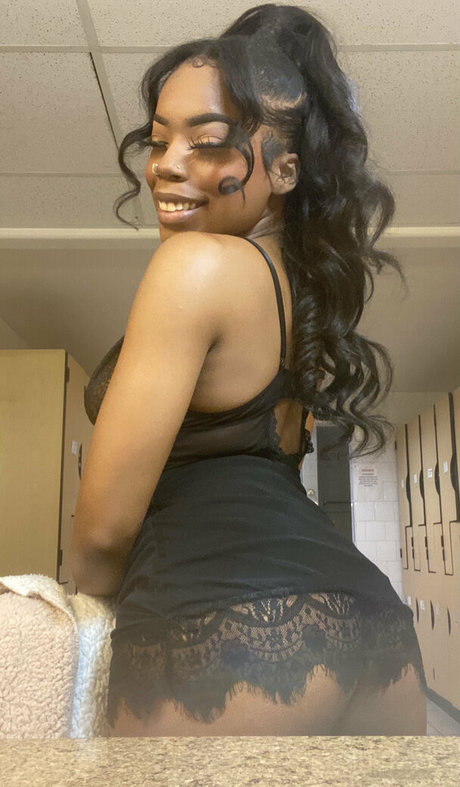 htxriri actrice pornographique photo