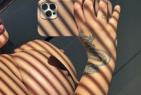 laixxx actrice xxx photos