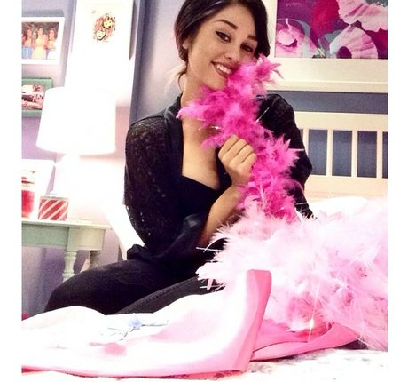 déshabillage onlyfans belle qualité galeries