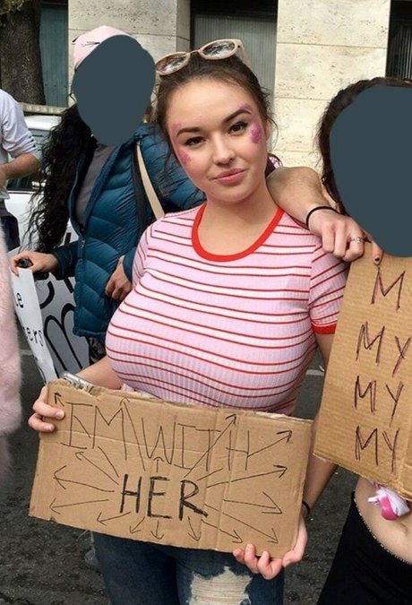 Julia F modèle adulte photo