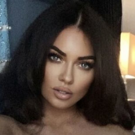 milf aux cheveux noirs onlyfans adulte de haute qualité archive