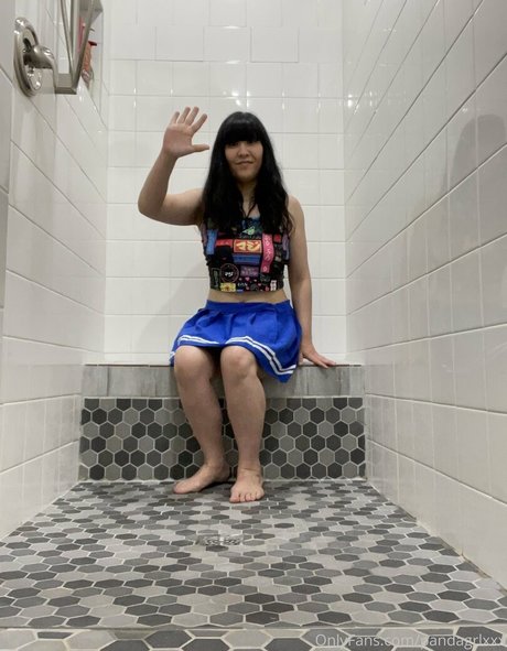 pandagrlxxx étoile de l'art collection